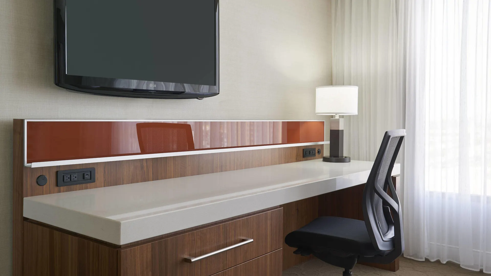 デルタ ホテルズ バイ マリオット トロント エアポート ＆ カンファレンス センター ホテル