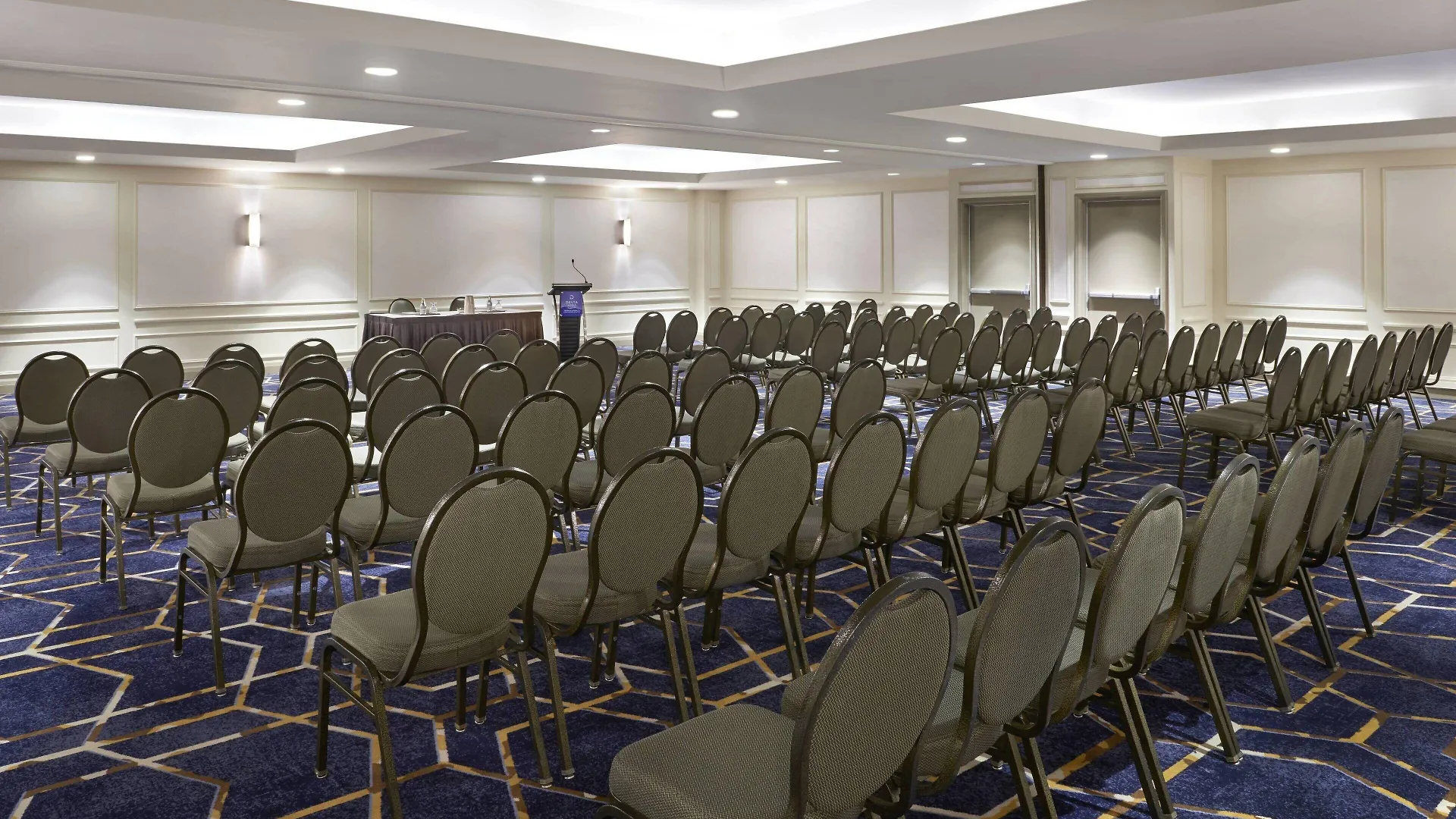 デルタ ホテルズ バイ マリオット トロント エアポート ＆ カンファレンス センター ホテル