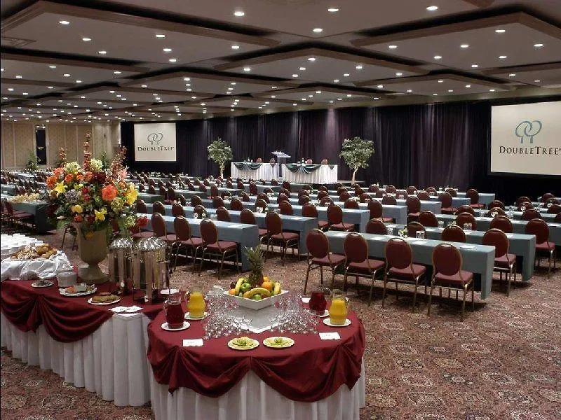 ホテル デルタ ホテルズ バイ マリオット トロント エアポート ＆ カンファレンス センター